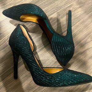 Jessica Simpson emerald green pumps